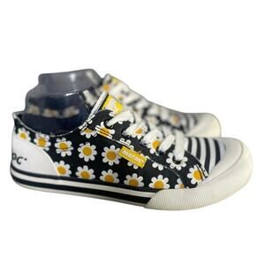 RocketDog Women’s Jazzin Low Top Black Daisy Print Sneakers Size 7.5